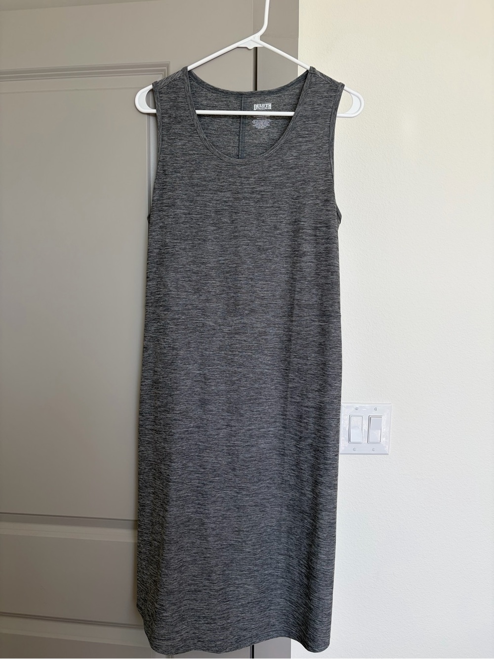 Duluth Trading Co Gray Sleeveless Knit Midi Dress